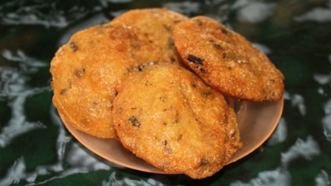 Fried duck meat cake: A specialty of Cao Bang