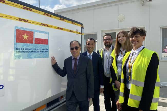 Vietnam receives over 501,000 Covid vaccine doses from Poland
