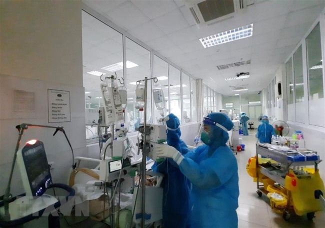 Vietnam sees daily Covid-19 cases fall