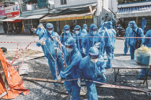 Vietnamese celebrities join hands to fight COVID-19 in quarantine zones