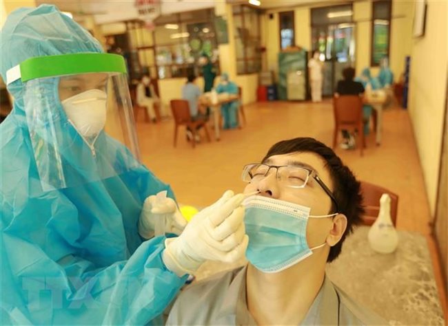 Vietnam's daily spike of Covid-19 cases jumps to over 10,600