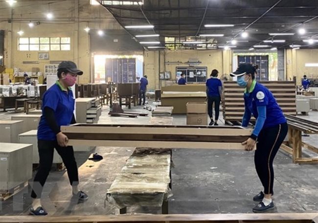 Wood exports surge 55% in Jan-Jul