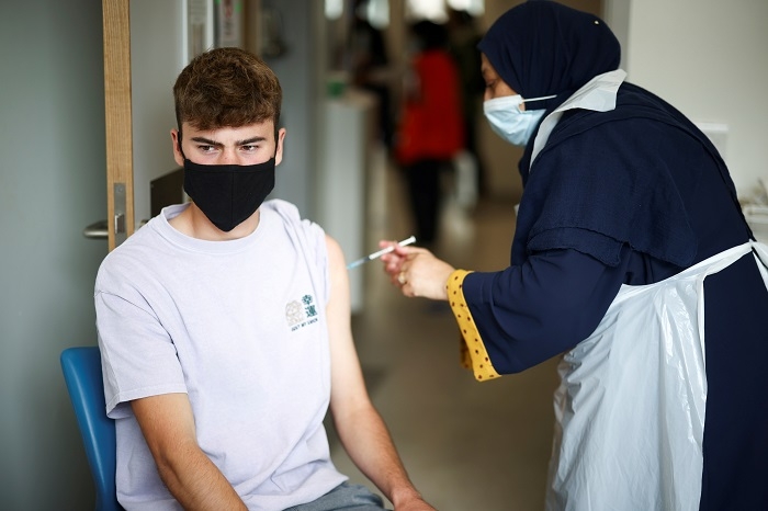 All 16-, 17-year-olds in England to be offered first COVID vaccine dose by Aug. 23