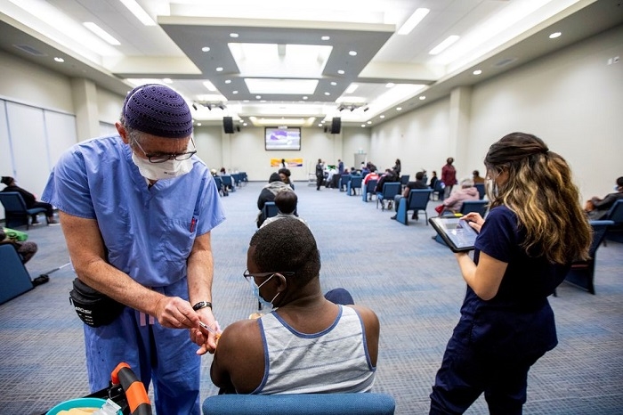 Canada to require COVID-19 vaccines for federal workers
