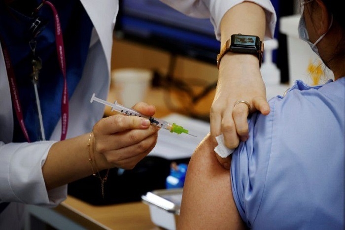 ROK opens COVID-19 vaccine reservations for all adults