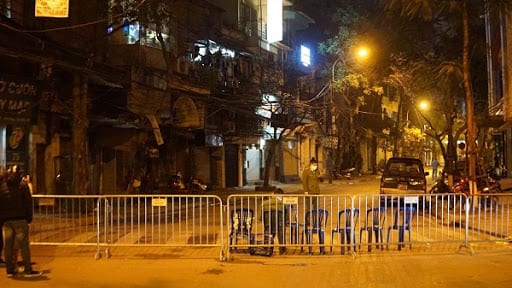 All inner-city road barriers in HCMC will be removed in the next few days