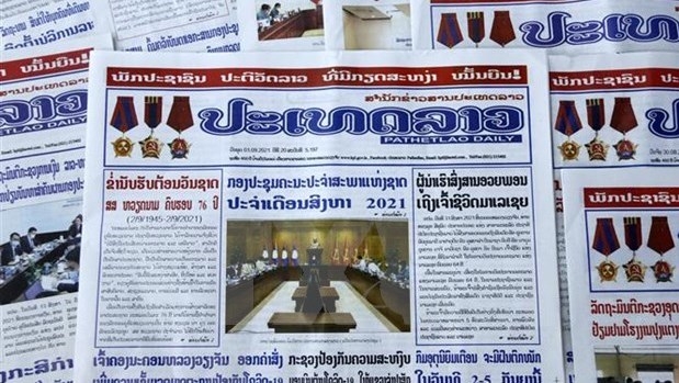 Lao newspaper hails Vietnam's achievements, Laos-Vietnam ties
