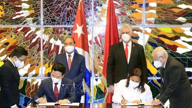 Vietnam, Cuba enhance collaboration in information-communications