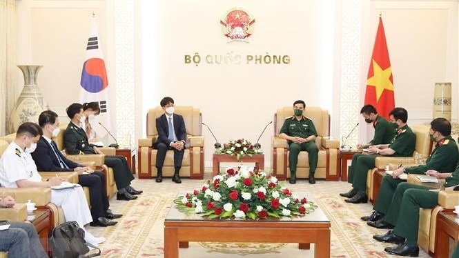 Vietnam, ROK agree to boost defence ties