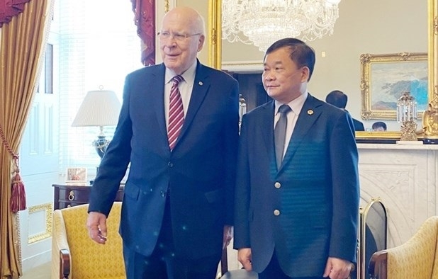 Vietnam, US step up cooperation in tackling war consequences