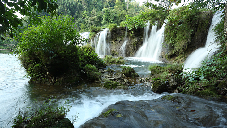 Quang Binh tourist destination: Mo Waterfall “a symphony” among the great thousand