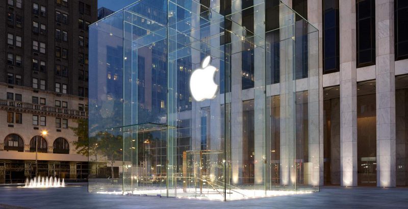 No Apple store, no problem in Vietnam