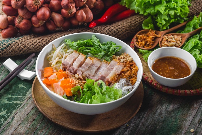 Da Nang seasoned vermicelli and delicious food address