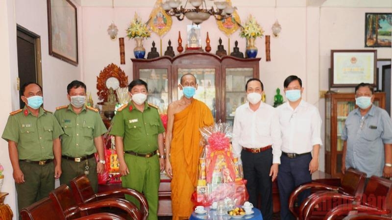 Khmer people in Tra Vinh called to ensure safety against epidemics during Sene Dolta Festival