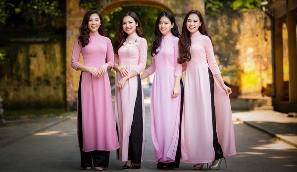 Vietnamese women abroad promote mutual support