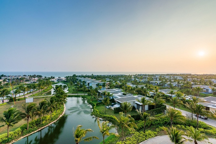 Review of Melia Ho Tram resort – enjoy a floating breakfast on the ‘lemongrass’ swimming pool