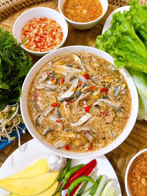 Herring specialty “eaten raw” is famous in Da Nang » Vietnam News