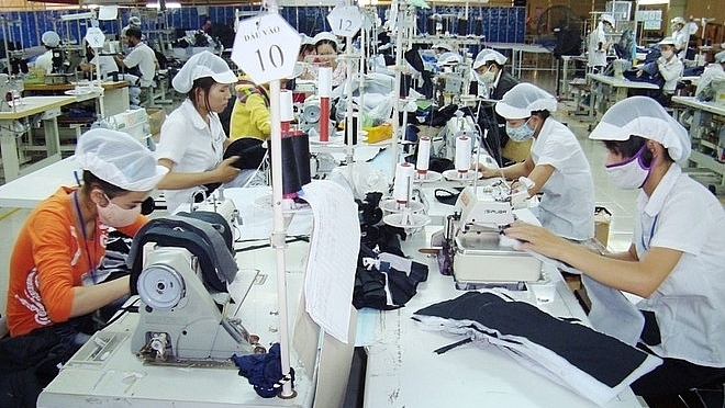 Number of enterprises resuming operation increases by nearly 30% in October