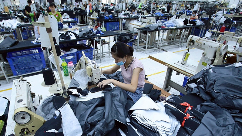 Vietnam's growth and recovery require strong public investment: economists