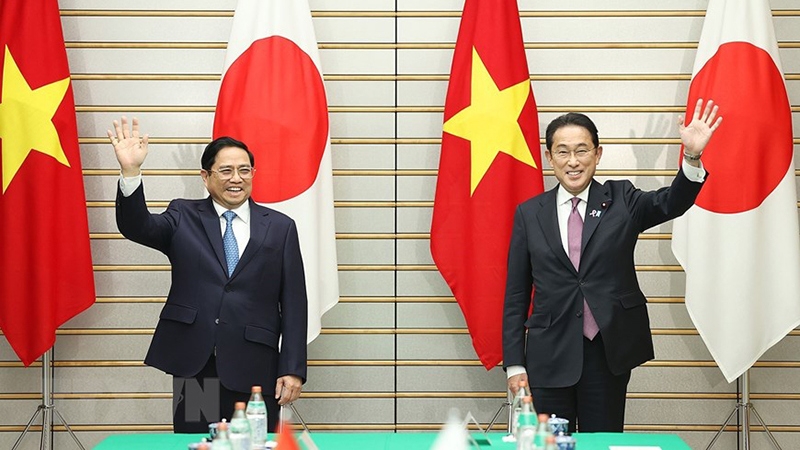 Vietnam, Japan issue joint statement toward opening new era in bilateral extensive strategic partnership