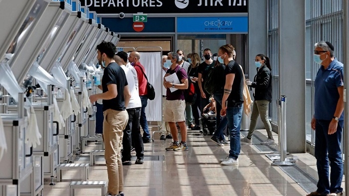 Israel to ban entry of foreigners from all countries over Omicron