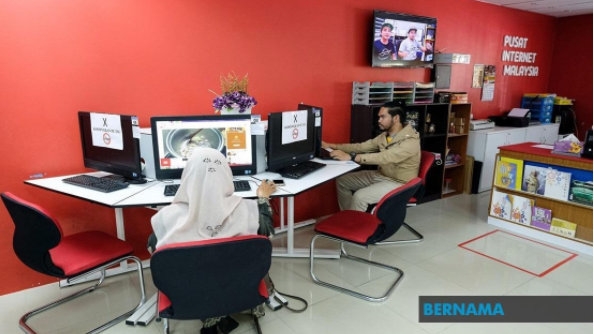 Malaysian government to set up 1,000 family digital economy centres next year