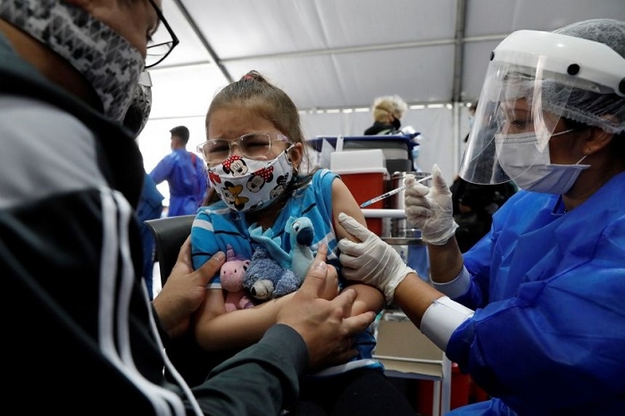 US CDC director backs COVID-19 vaccine for children ages 5 to 11