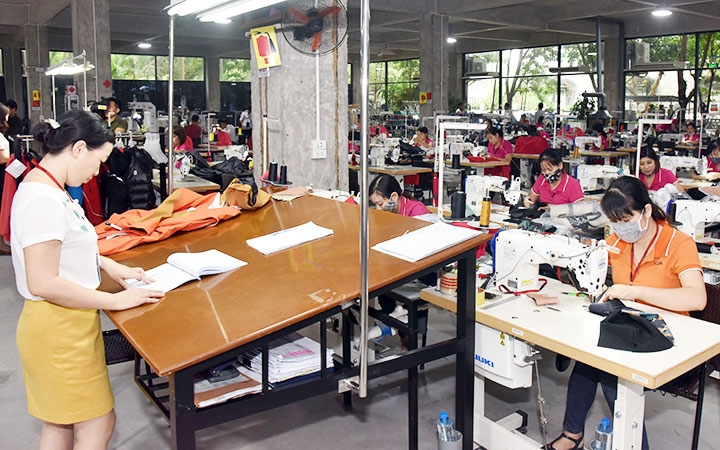 Vietnam witnesses positive signs of economic recovery