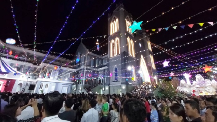 Have fun ‘forgetting the way home’ with places to celebrate Christmas in Phu Quoc