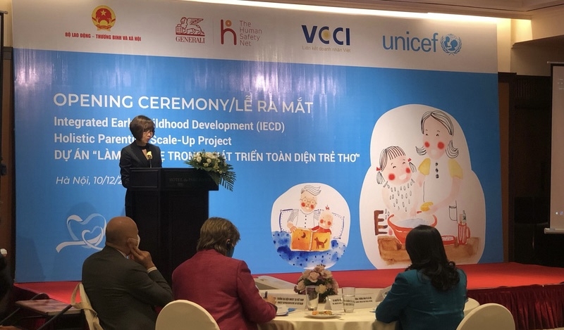 Project promotes parenting among Vietnamese