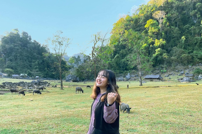 The 9x girl stepped out of the safe area “backpacking” throughout 51 provinces and cities
