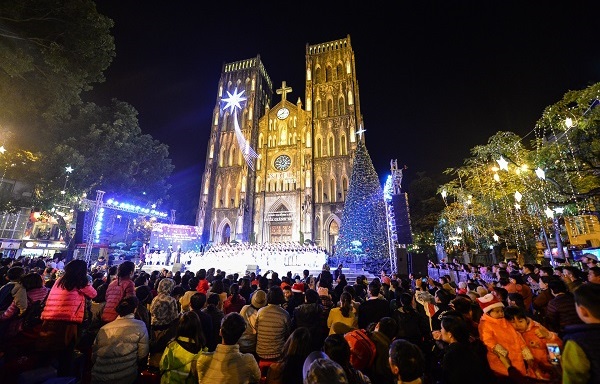 Top 10 best places to welcome Christmas 2021 in Vietnam