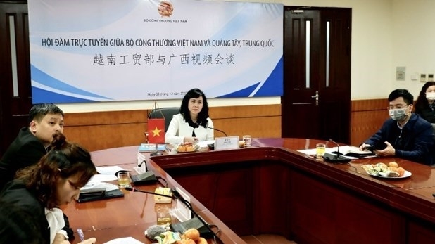 Vietnam suggests China restore customs clearance at border gates