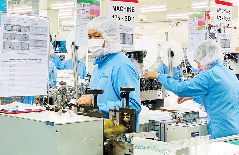 South Koreans stay at summit of flow charts