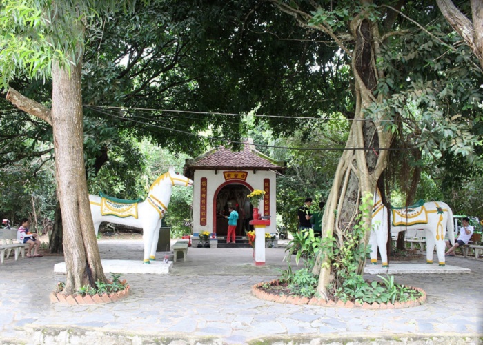 Temple of Uncle Prince Cai – a spiritual place that attracts visitors in Con Dao