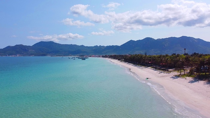 The latest updated set of experiences to explore Doc Let beach in Nha Trang