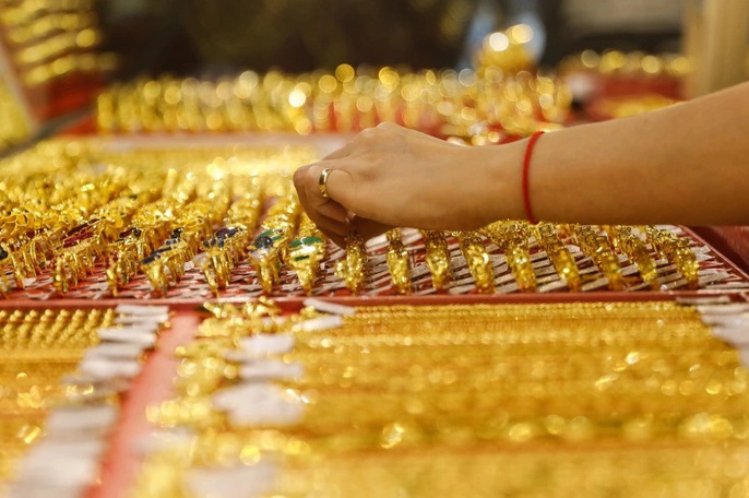 Gold value skyrocketed earlier than the day of God of Wealth