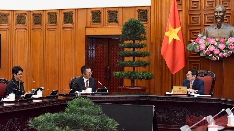 PM asks Thai investors to apply latest technologies in large-scale oil refining project in Vietnam