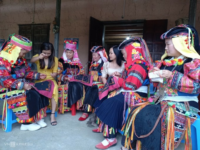 Ha Giang spring trip in 5 pristine villages