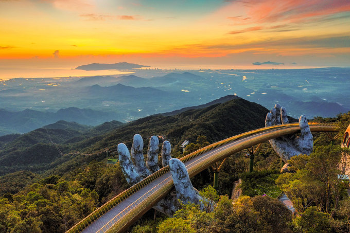 Many major tourist areas in Da Nang are open