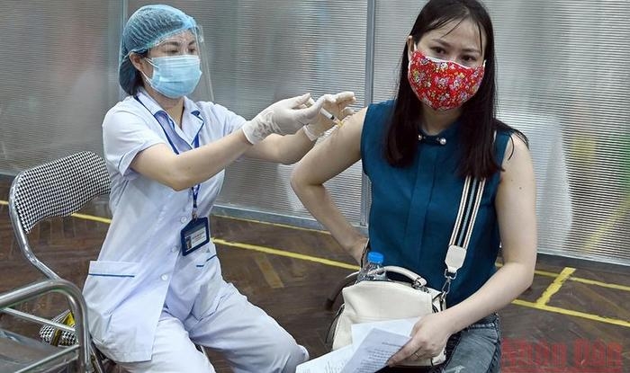 Hanoi accelerates COVID-19 vaccine rollout for high-risk people
