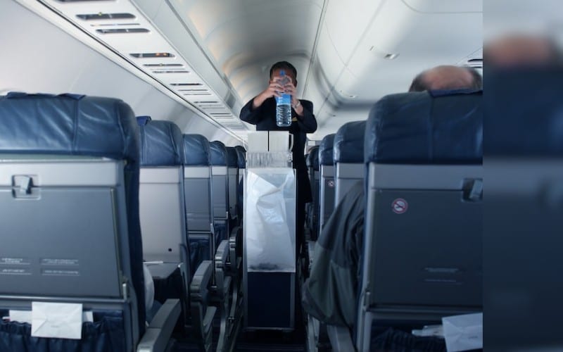 More than 153,000 foreign passengers flew from and to Vietnam since international flights resumed