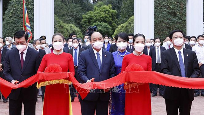 President Nguyen Xuan Phuc visits Binh Dinh province