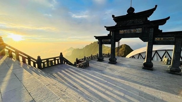 Frost covers Fansipan Mountain peak in Lao Cai