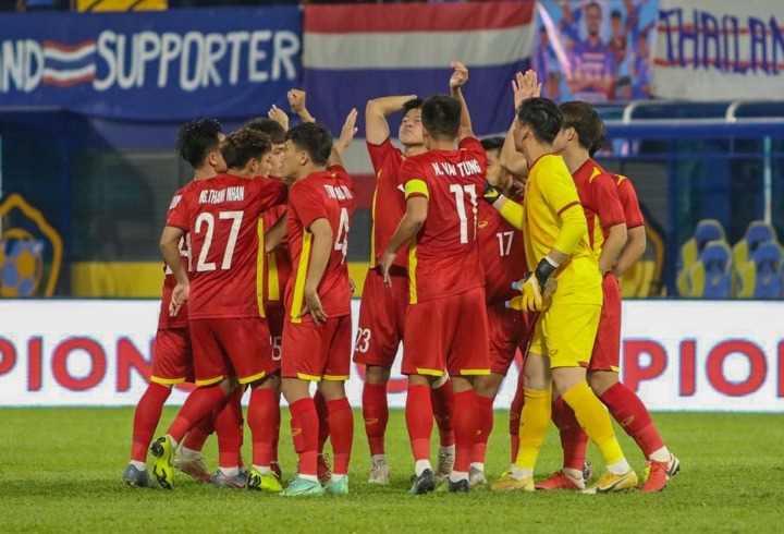 Midfielder Trung Thanh revealed the key of the free kick to assist Vietnam defeat Thailand