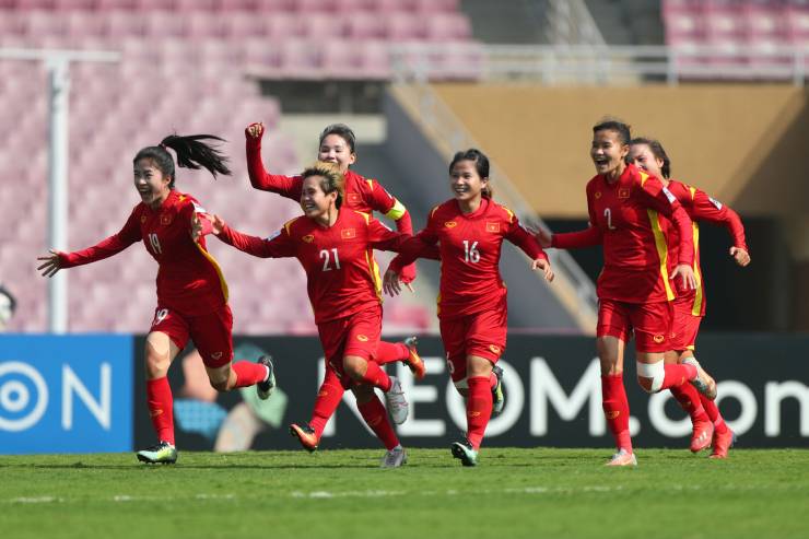 The Vietnamese ladies’s soccer workforce continues to obtain an unprecedented quantity of bonuses
