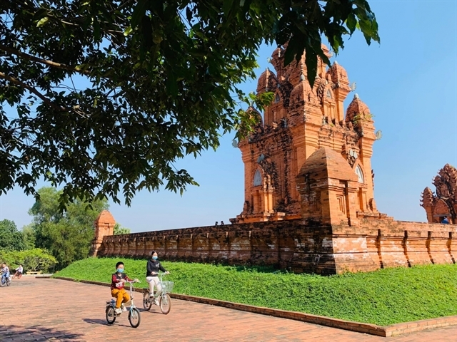 Spring festival program to launch in ethnic culture village