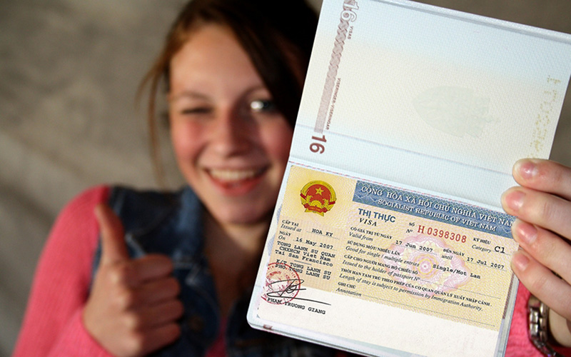 Vietnam to resume visa exemptions for 24 countries for fully reopen tourism market