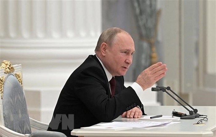 Putin authorizes "special military operation" in Donbass