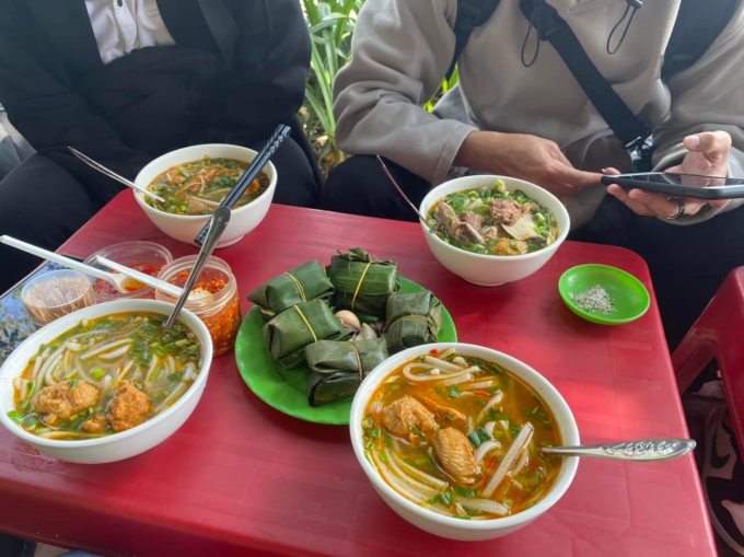 36 hours in Hue with 300$